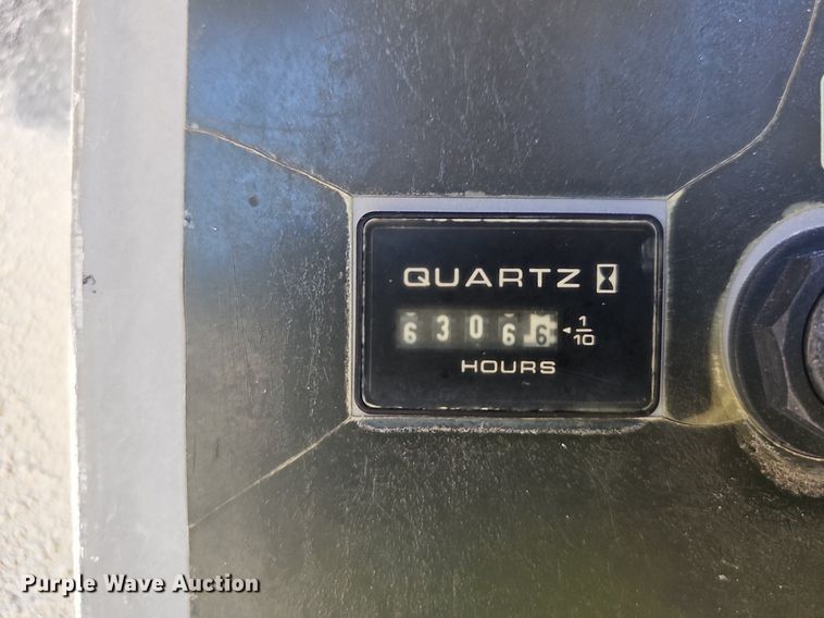 image for item EJ5625 JLG 600S boom lift