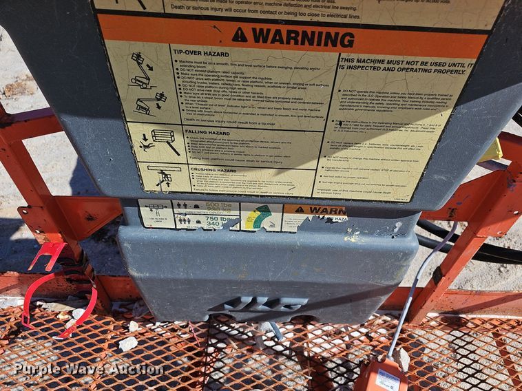 image for item EJ5625 JLG 600S boom lift