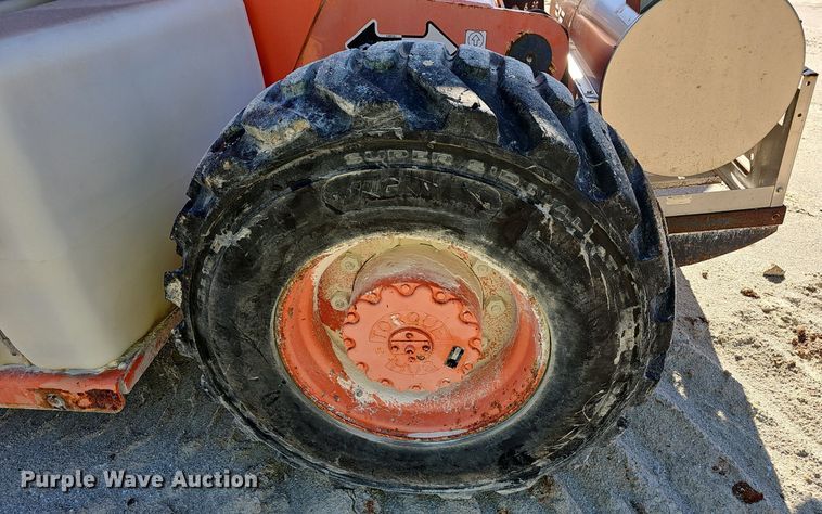 image for item EJ5625 JLG 600S boom lift