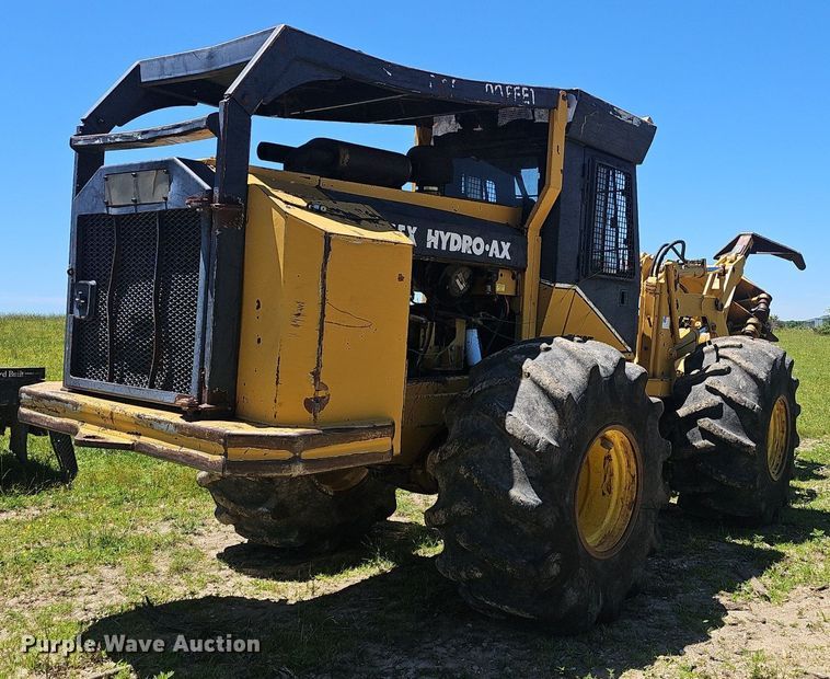 image for item EJ5626 2000 Hydro Ax 511EX feller buncher 