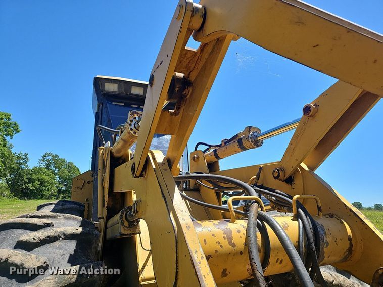 image for item EJ5626 2000 Hydro Ax 511EX feller buncher 