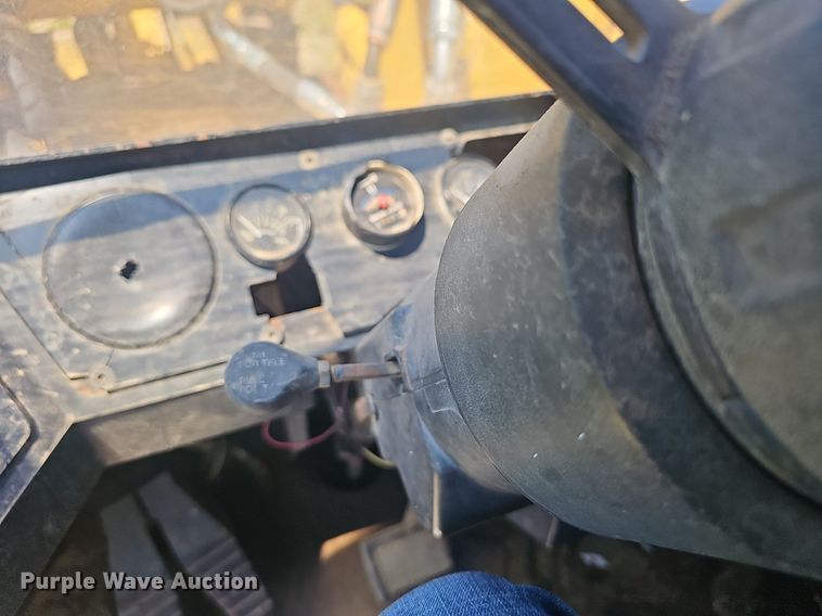 image for item EJ5626 2000 Hydro Ax 511EX feller buncher 