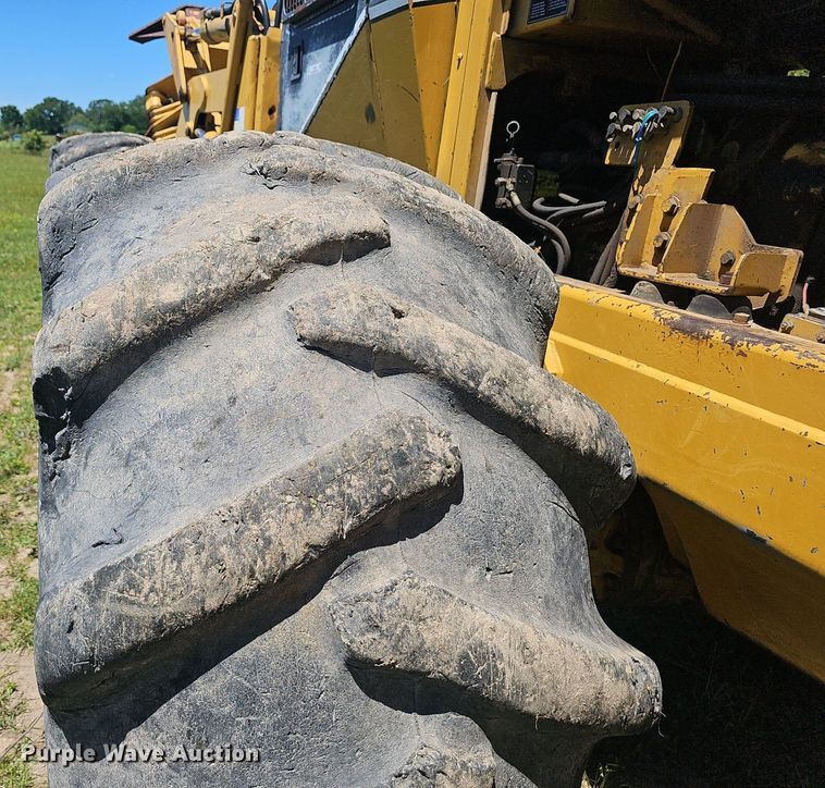 image for item EJ5626 2000 Hydro Ax 511EX feller buncher 