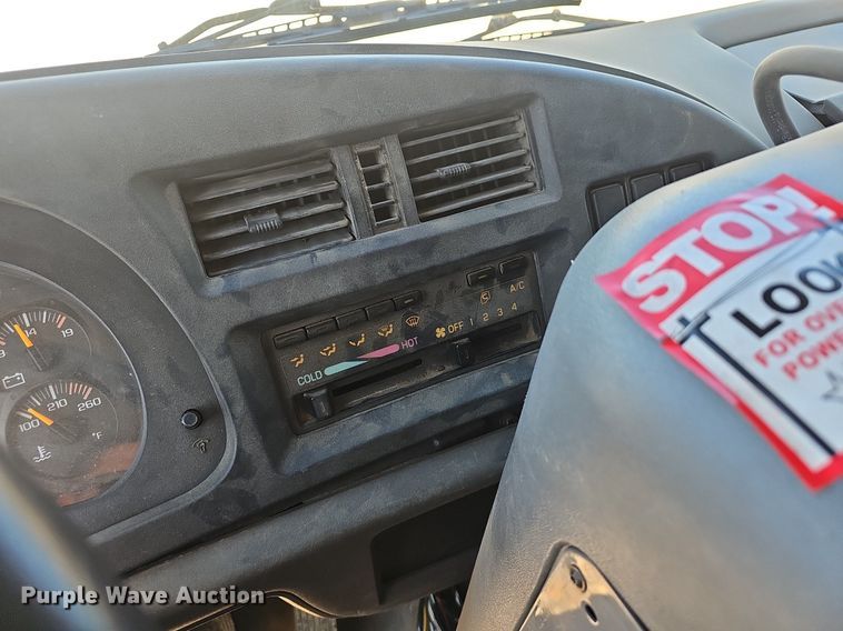 image for item EJ5629 2004 GMC T7500 street sweeper truck