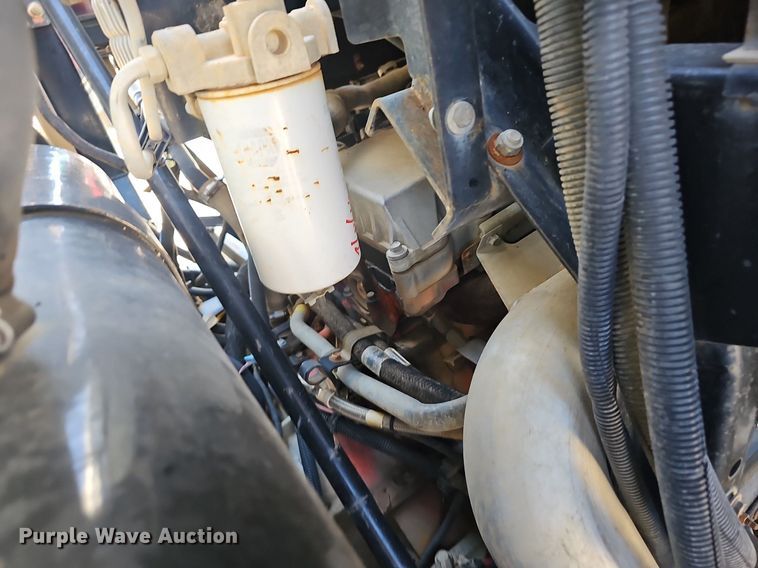 image for item EJ5629 2004 GMC T7500 street sweeper truck