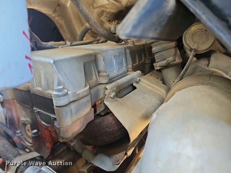 image for item EJ5629 2004 GMC T7500 street sweeper truck