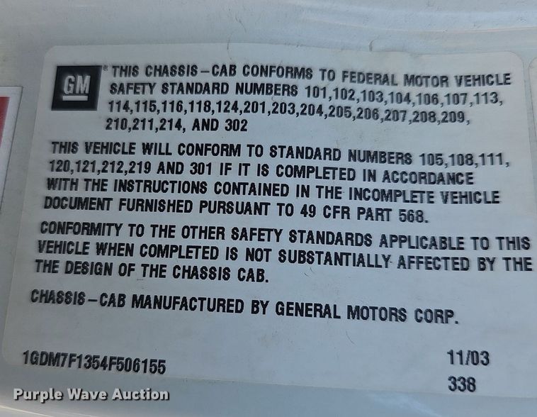 image for item EJ5629 2004 GMC T7500 street sweeper truck