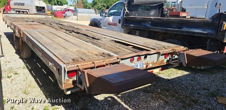 image for item EJ5630 2002 Interstate tilt deck equipment trailer