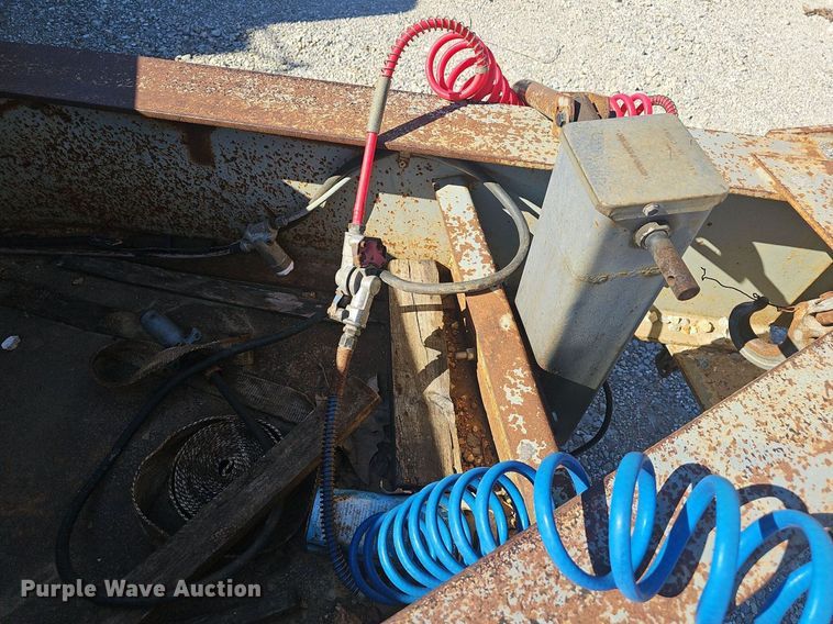 image for item EJ5630 2002 Interstate tilt deck equipment trailer