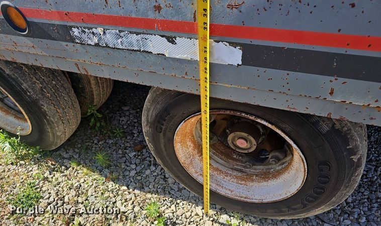 image for item EJ5630 2002 Interstate tilt deck equipment trailer