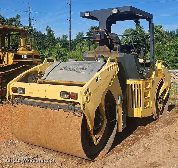 image for item EJ5632 2007 Bomag  BW 161 AD-HF double drum vibratory roller