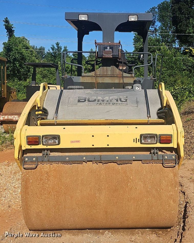 image for item EJ5632 2007 Bomag  BW 161 AD-HF double drum vibratory roller