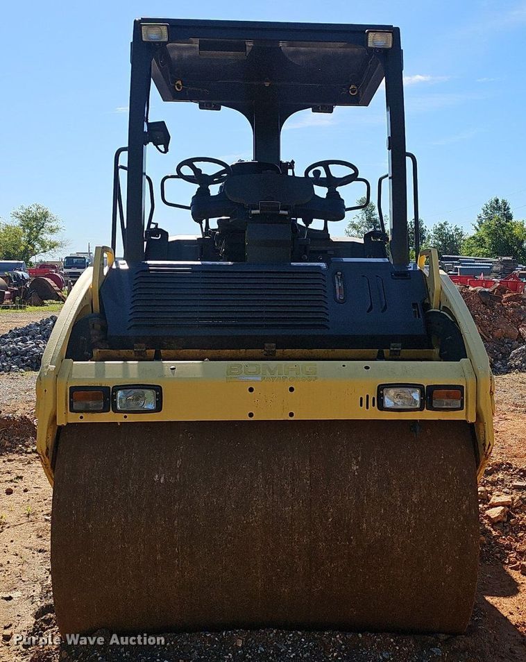 image for item EJ5632 2007 Bomag  BW 161 AD-HF double drum vibratory roller