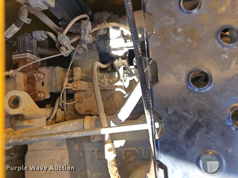 image for item EJ5681 2018 John Deere  245G LC excavator