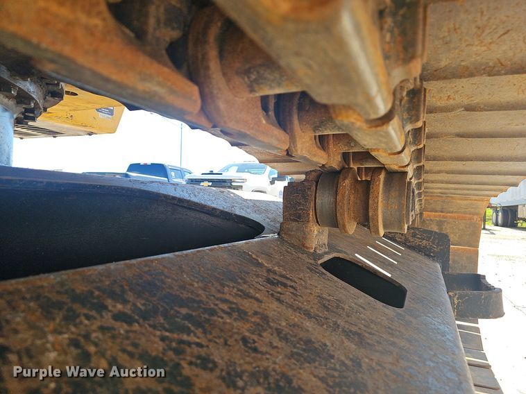 image for item EJ5681 2018 John Deere  245G LC excavator