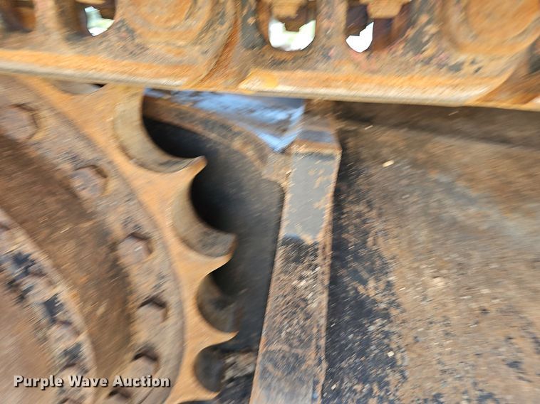 image for item EJ5681 2018 John Deere  245G LC excavator