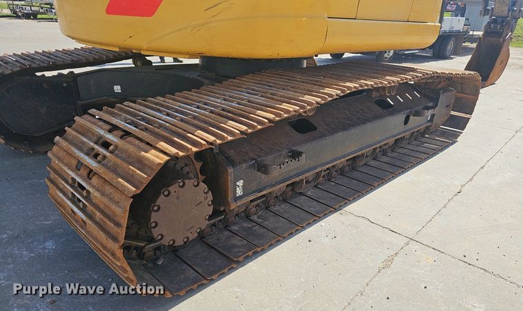 image for item EJ5681 2018 John Deere  245G LC excavator