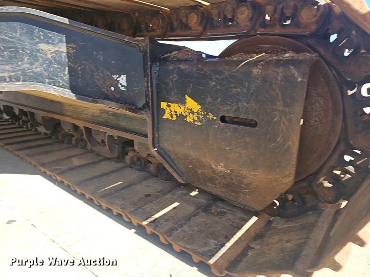 image for item EJ5681 2018 John Deere  245G LC excavator