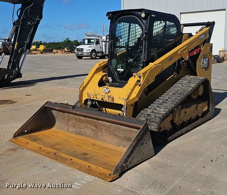 image for item EJ5683 2020 Caterpillar  299D3 tracked skid steer loader