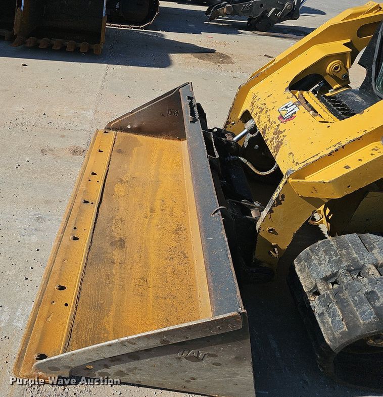 image for item EJ5683 2020 Caterpillar  299D3 tracked skid steer loader