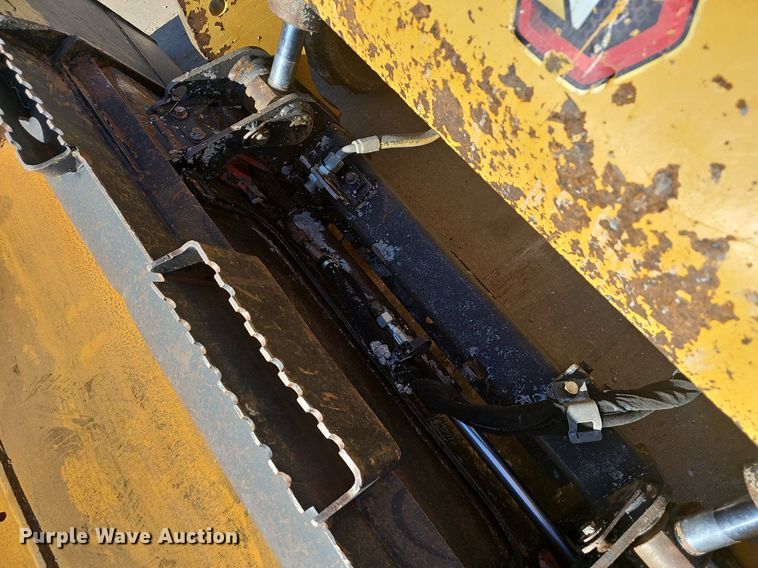 image for item EJ5683 2020 Caterpillar  299D3 tracked skid steer loader