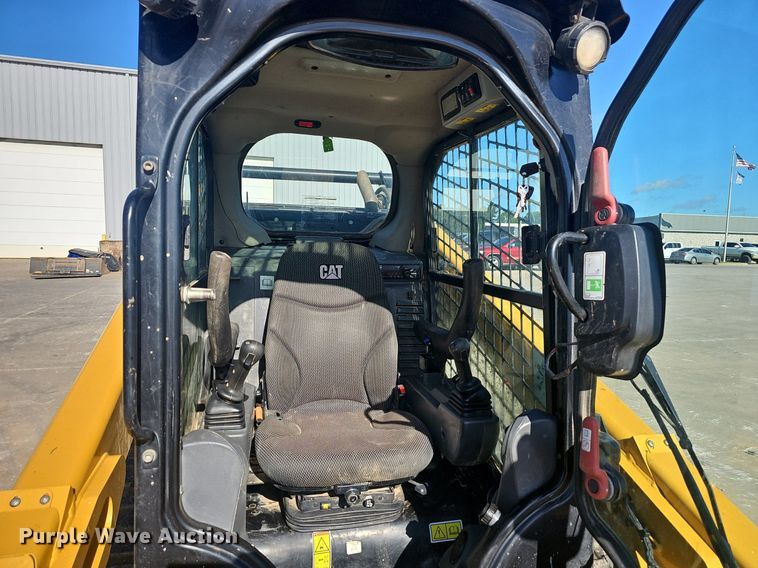 image for item EJ5683 2020 Caterpillar  299D3 tracked skid steer loader