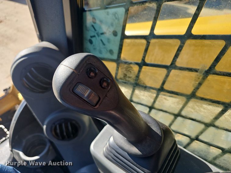 image for item EJ5683 2020 Caterpillar  299D3 tracked skid steer loader