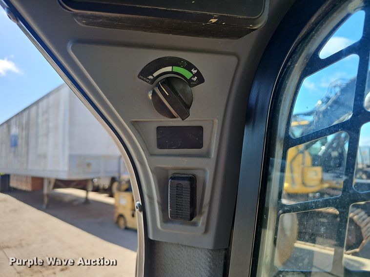 image for item EJ5683 2020 Caterpillar  299D3 tracked skid steer loader