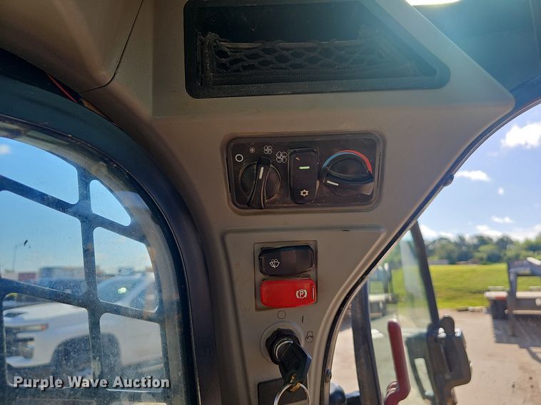 image for item EJ5683 2020 Caterpillar  299D3 tracked skid steer loader