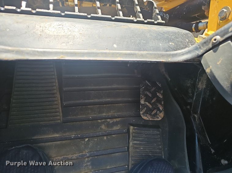 image for item EJ5683 2020 Caterpillar  299D3 tracked skid steer loader