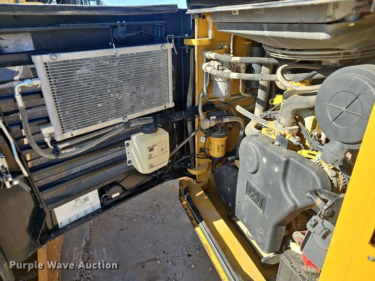 image for item EJ5683 2020 Caterpillar  299D3 tracked skid steer loader