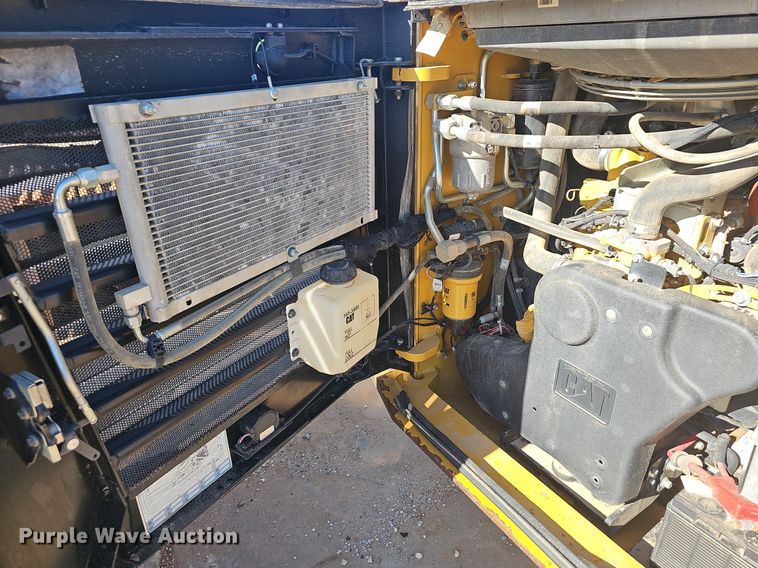 image for item EJ5683 2020 Caterpillar  299D3 tracked skid steer loader