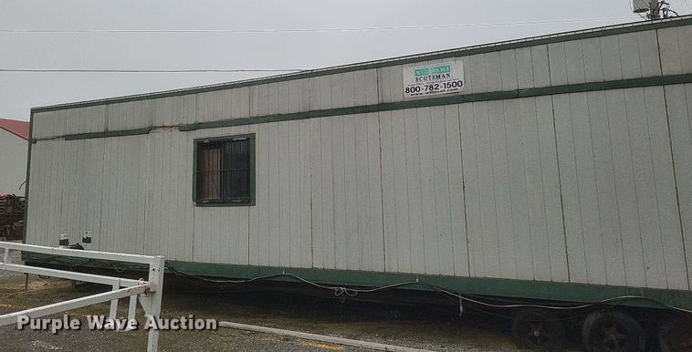 image for item EJ7990 2006 Mobile office