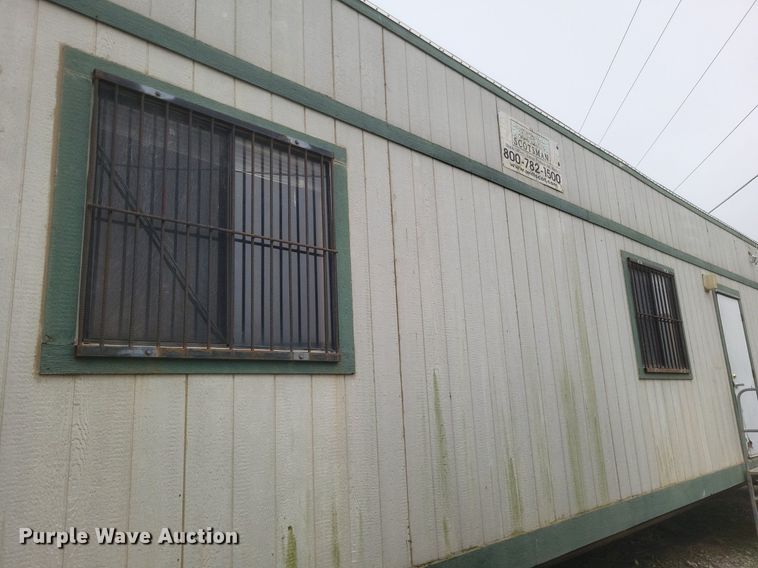 image for item EJ7990 2006 Mobile office