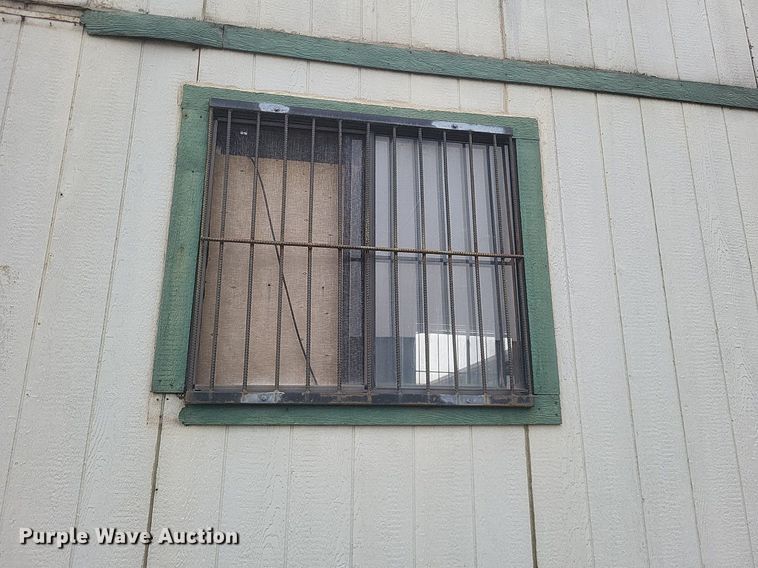 image for item EJ7990 2006 Mobile office