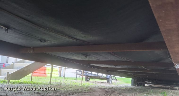 image for item EJ7990 2006 Mobile office