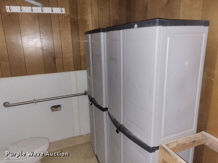 image for item EJ7990 2006 Mobile office