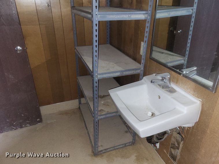 image for item EJ7990 2006 Mobile office