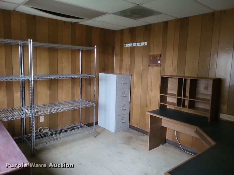 image for item EJ7990 2006 Mobile office