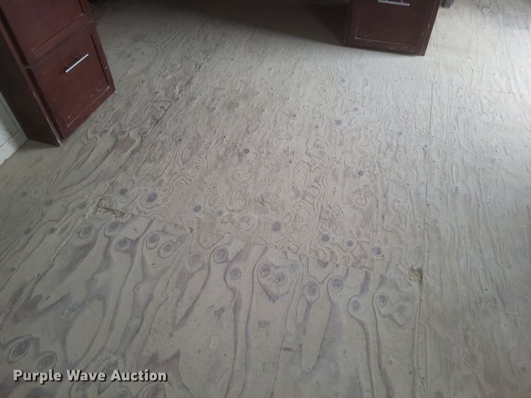 image for item EJ7990 2006 Mobile office