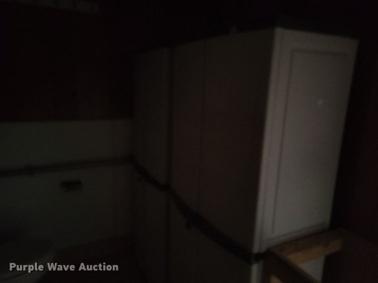 image for item EJ7990 2006 Mobile office