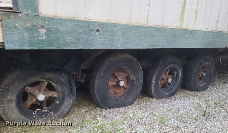 image for item EJ7990 2006 Mobile office