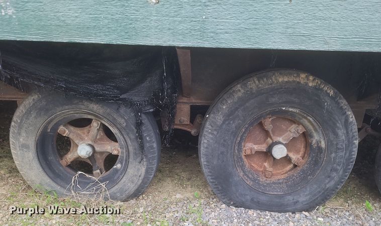 image for item EJ7990 2006 Mobile office