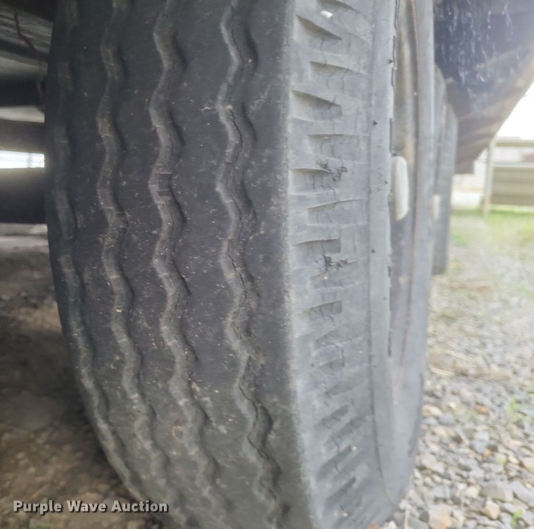 image for item EJ7990 2006 Mobile office