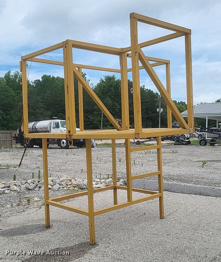 image for item EJ8006 Dump truck work platform