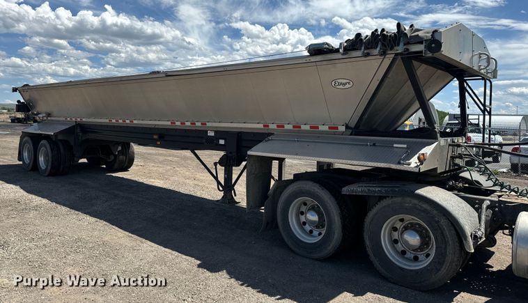 image for item EK1358 2017 Etnyre live bottom trailer