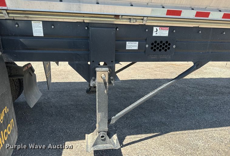 image for item EK1358 2017 Etnyre live bottom trailer