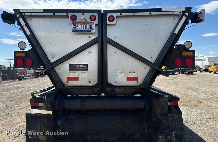 image for item EK1358 2017 Etnyre live bottom trailer