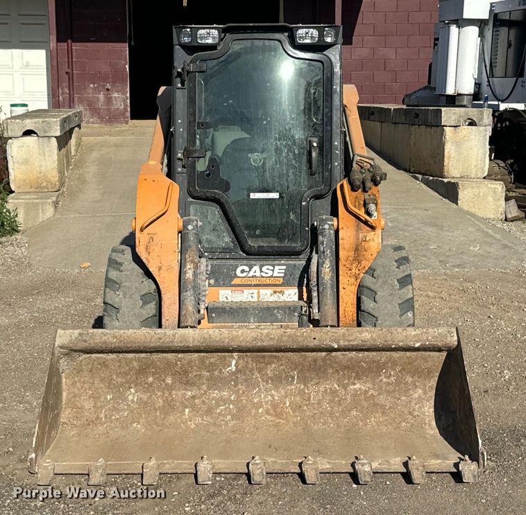 image for item EK1363 2020 Case SV280 skid steer loader