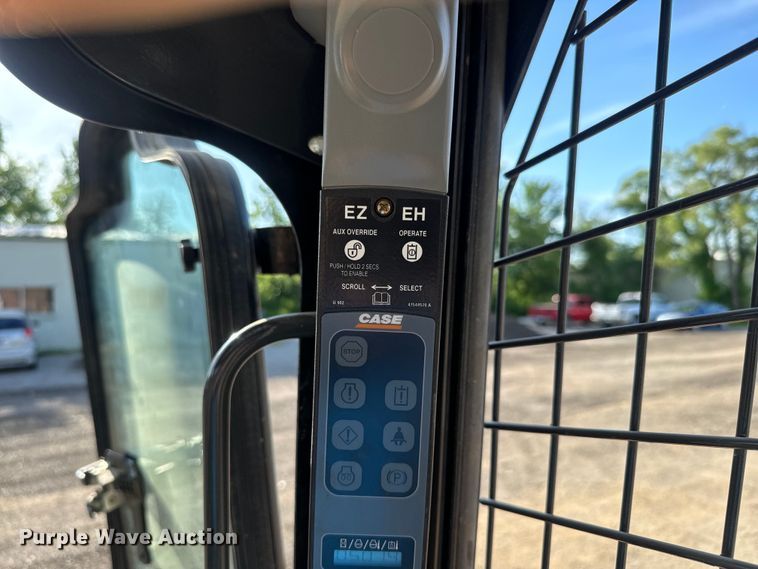 image for item EK1363 2020 Case SV280 skid steer loader